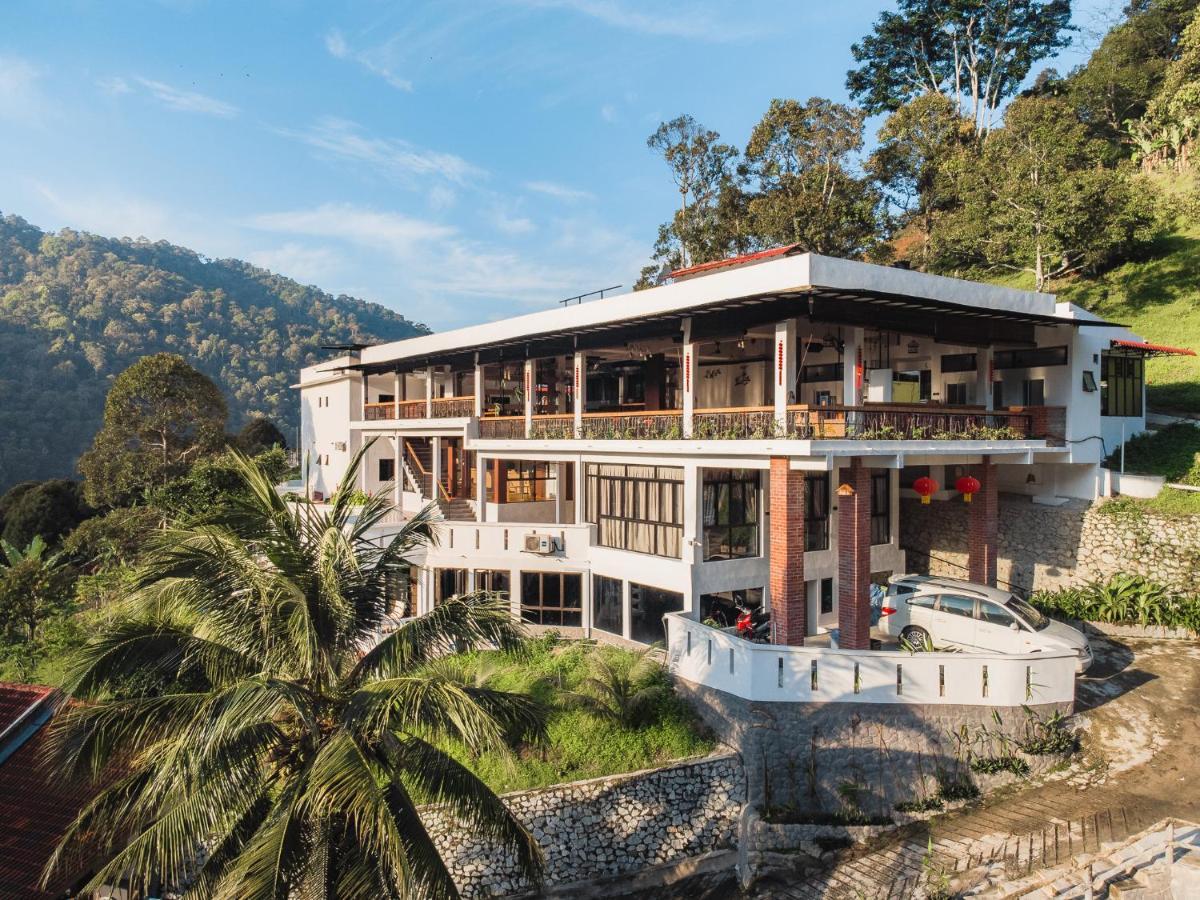 Ellin Forest Karaoke & Pool Resort Bukit Tinggi Bentong Luaran gambar