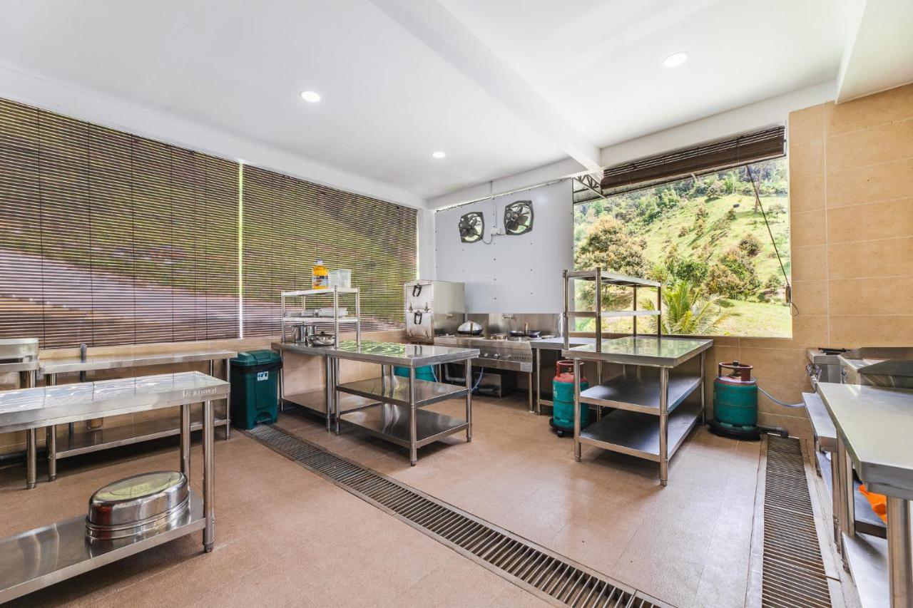 Ellin Forest Karaoke & Pool Resort Bukit Tinggi Bentong Luaran gambar